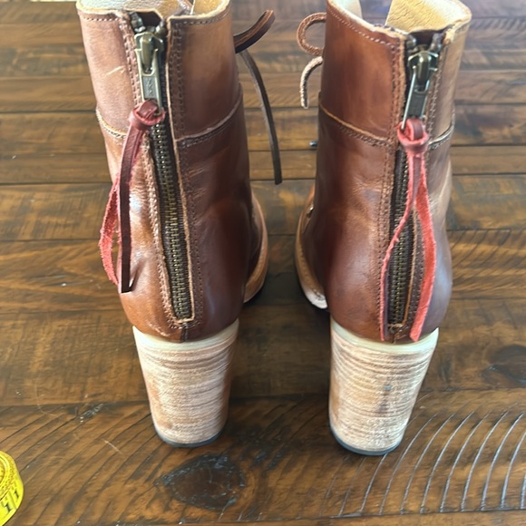 Freebird Borrow Cognac Brown Leather Booties | Size 11 - Picture 4 of 10